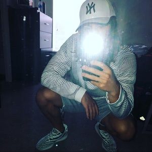 Meet your Posher, Clay